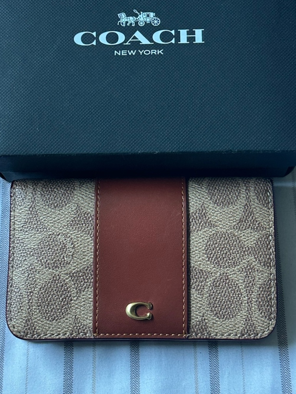 Coach Essential Slim Card Case